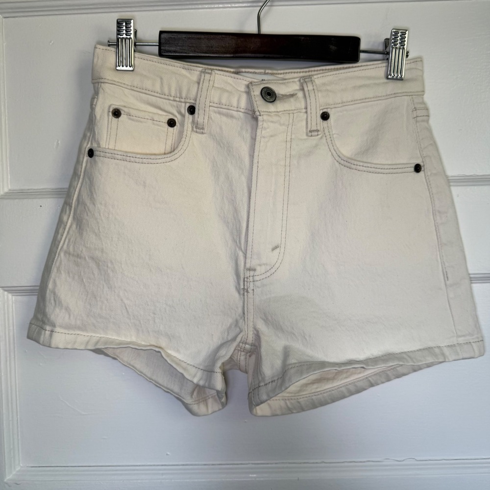 Abercrombie & Fitch The Mom Short High Rise Off White Ecru Denim Size 24 00